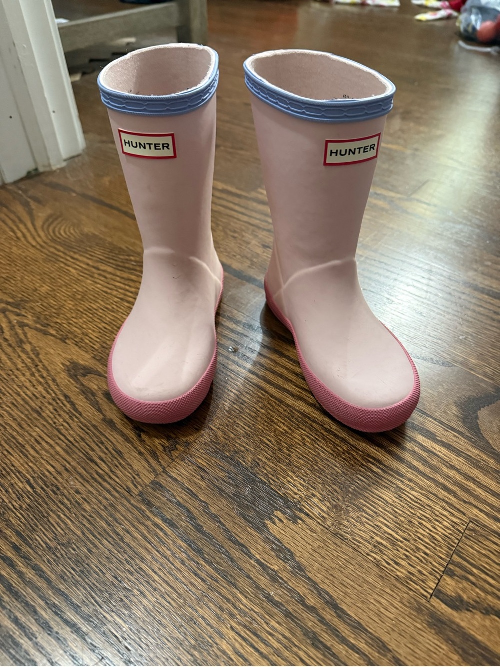 Hunter Children’s Pale Pink Rain Boots with Blue Trim